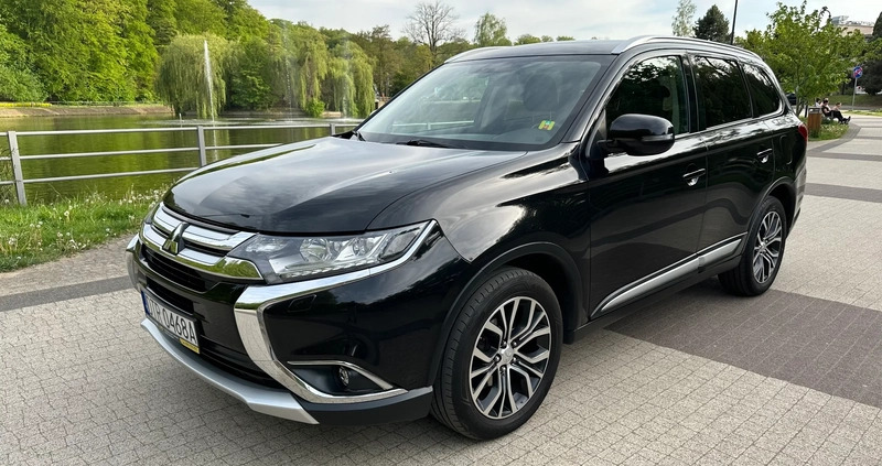 Mitsubishi Outlander cena 79900 przebieg: 210000, rok produkcji 2017 z Wrocław małe 596